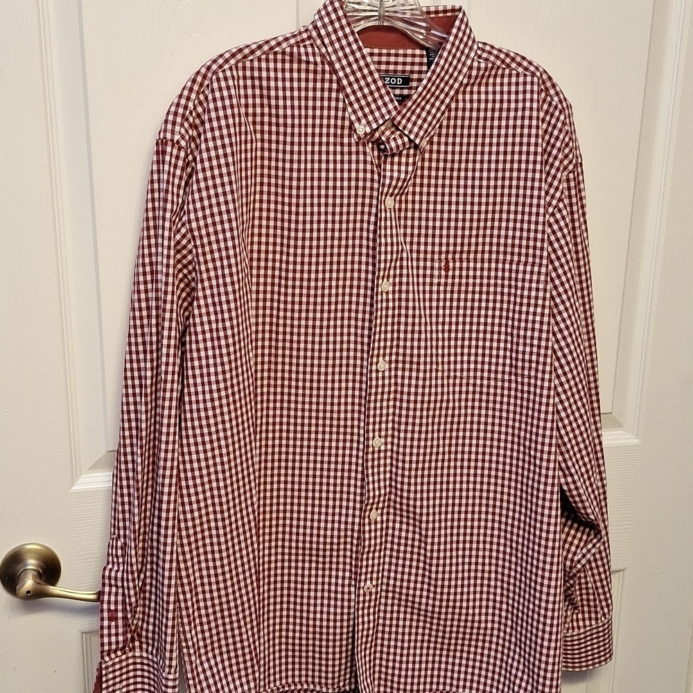F mens Izod burgundy long sleeve shirt size XL. Like New